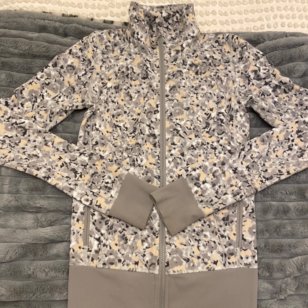 Lululemon Radiant Jacket Size 4